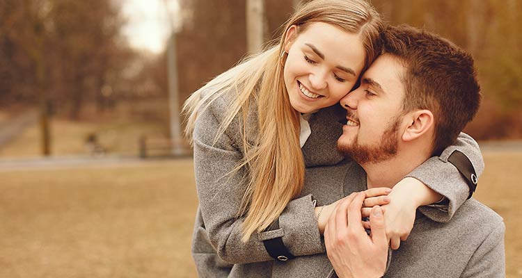 Kekuatan-Pelet-Mata-yang-Mampu-Memikat-Lawan-Jenis